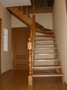 Лестница из лиственницы